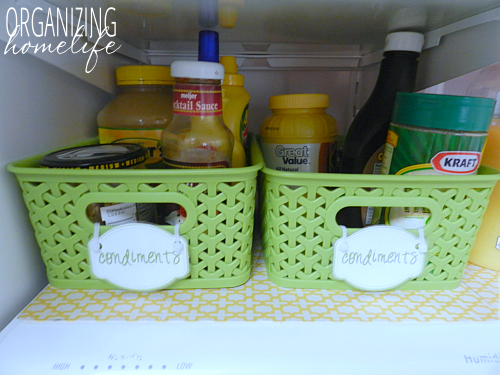 http://www.organizinghomelife.com/wp-content/uploads/2013/10/Using-Bins-to-Organize-a-Refrigerator.png